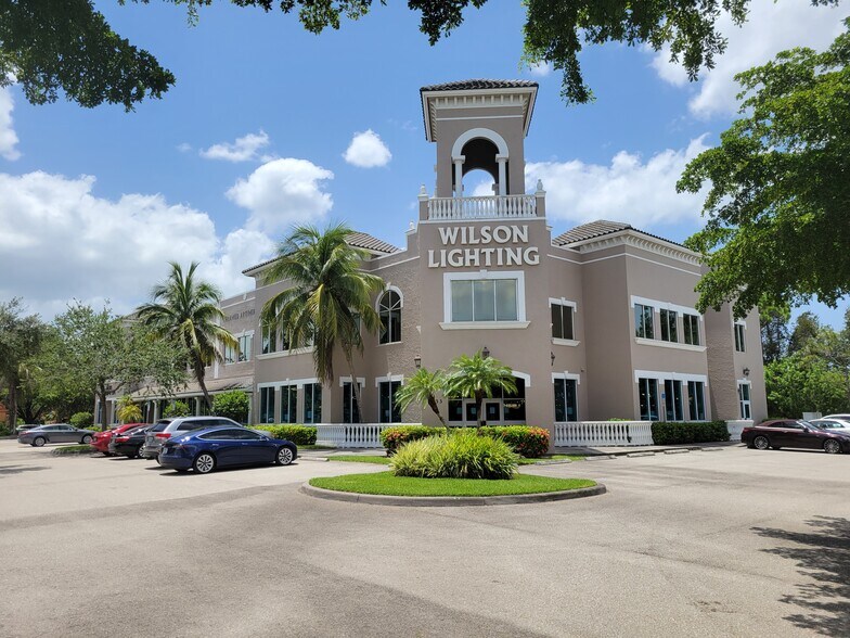 3333 Renaissance Blvd, Bonita Springs, FL à louer - Photo de l’immeuble – Image 3 sur 10
