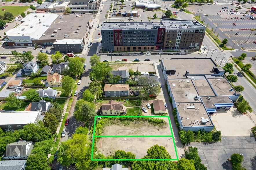 2828 27th Avenue South, Minneapolis, MN à vendre - Photo de l’immeuble – Image 2 sur 11