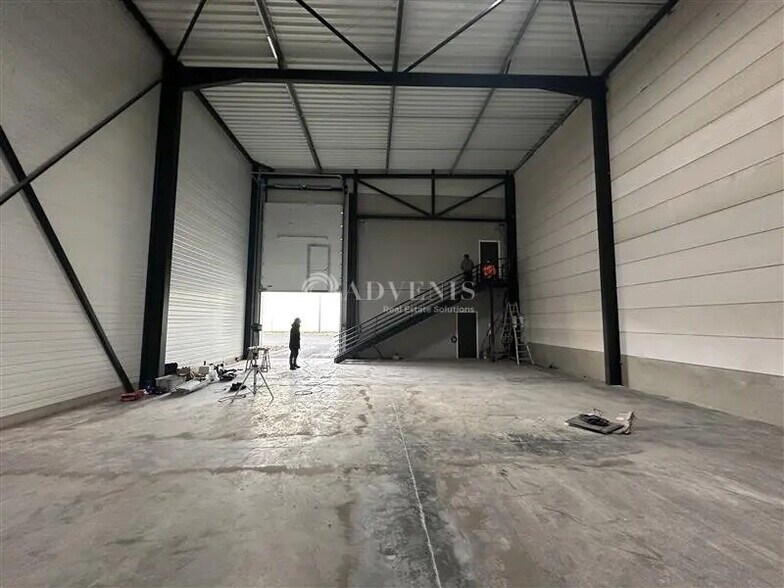 Industriel/Logistique dans Leers à vendre - Photo de l’immeuble – Image 2 sur 8