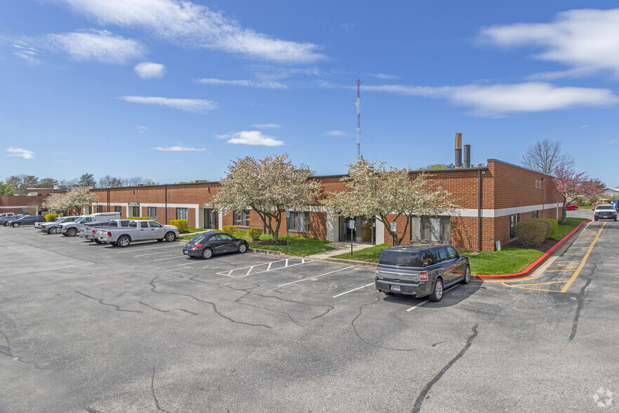 408 Headquarters Dr, Millersville, MD à louer - Photo principale – Image 1 sur 4