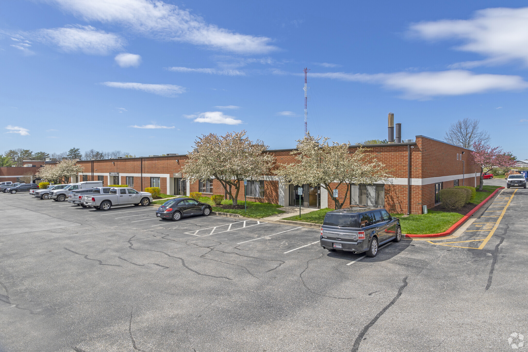 408 Headquarters Dr, Millersville, MD à louer Photo principale– Image 1 sur 5
