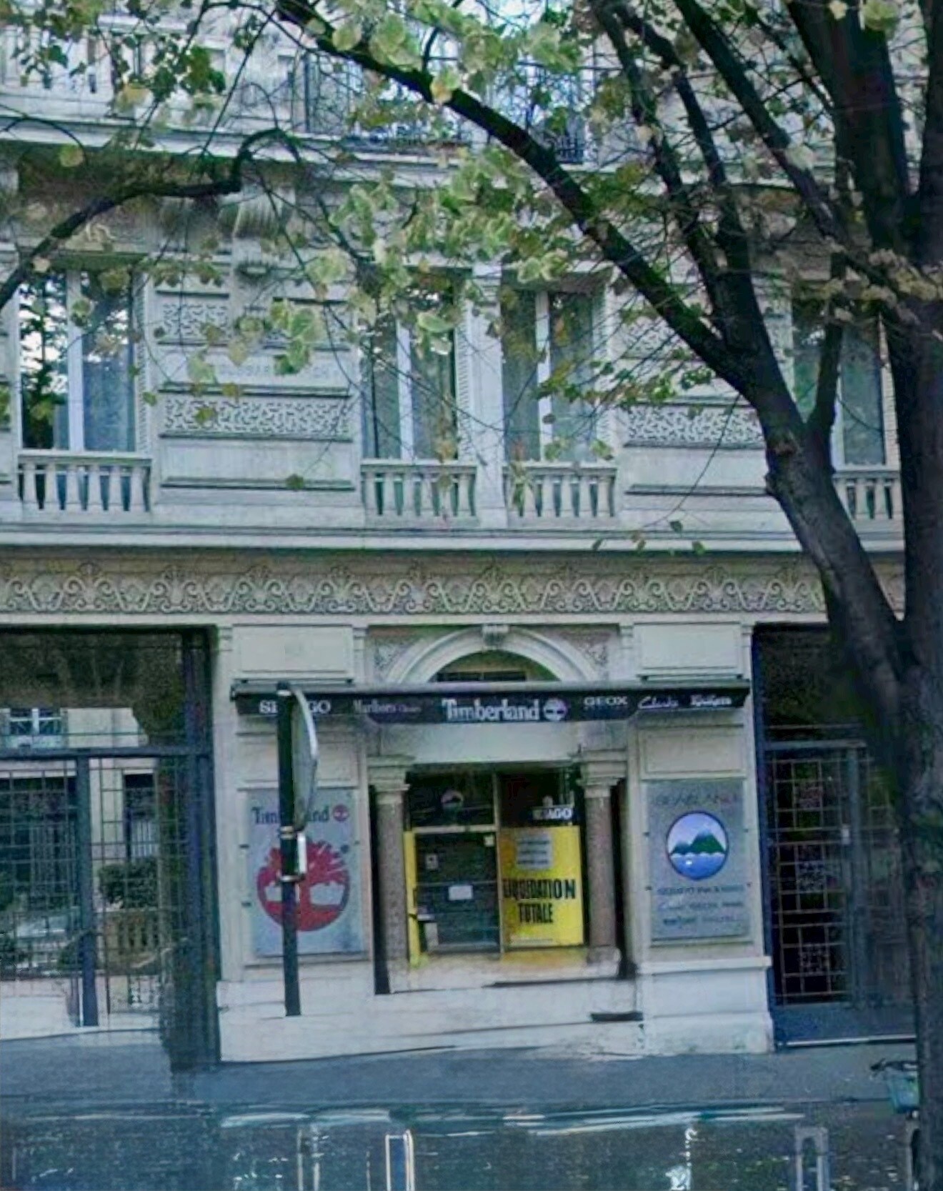 7-9 Place Des Ternes, Paris à louer Photo intérieure– Image 1 sur 1