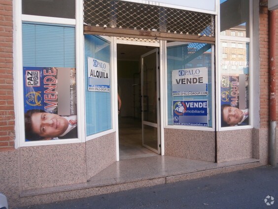 Local commercial dans Ávila, Ávila à louer Photo intérieure– Image 1 sur 2