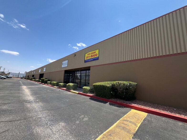 7198 Merchant Ave, El Paso, TX à louer - Photo de l’immeuble – Image 2 sur 5