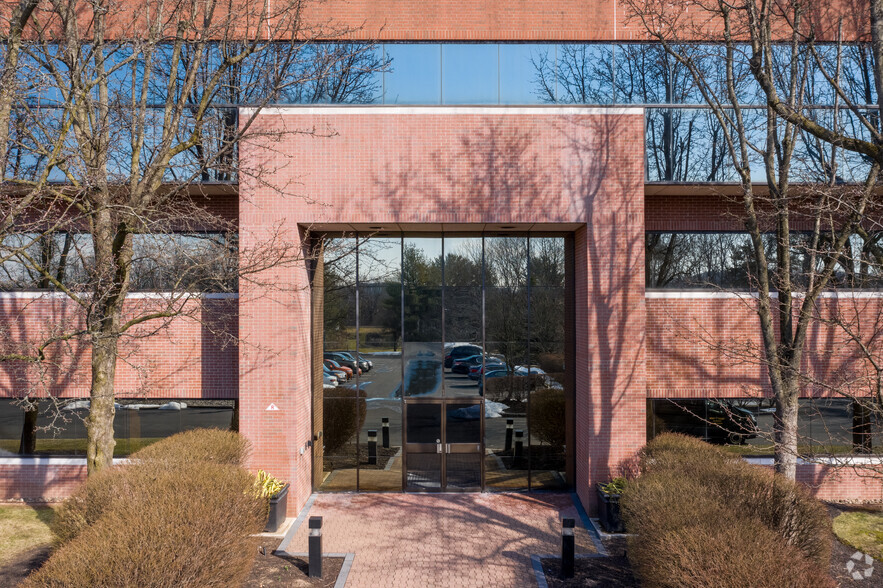 100 Corporate Dr, Lebanon, NJ à louer - Photo de l’immeuble – Image 3 sur 11