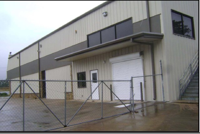 5800 US Highway 190 W, Livingston, TX à louer - Photo de l’immeuble – Image 2 sur 7