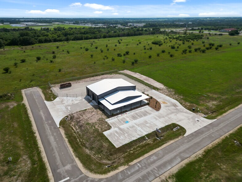 4084 Gulfstream Dr, Bryan, TX à vendre - Photo de l’immeuble – Image 2 sur 11