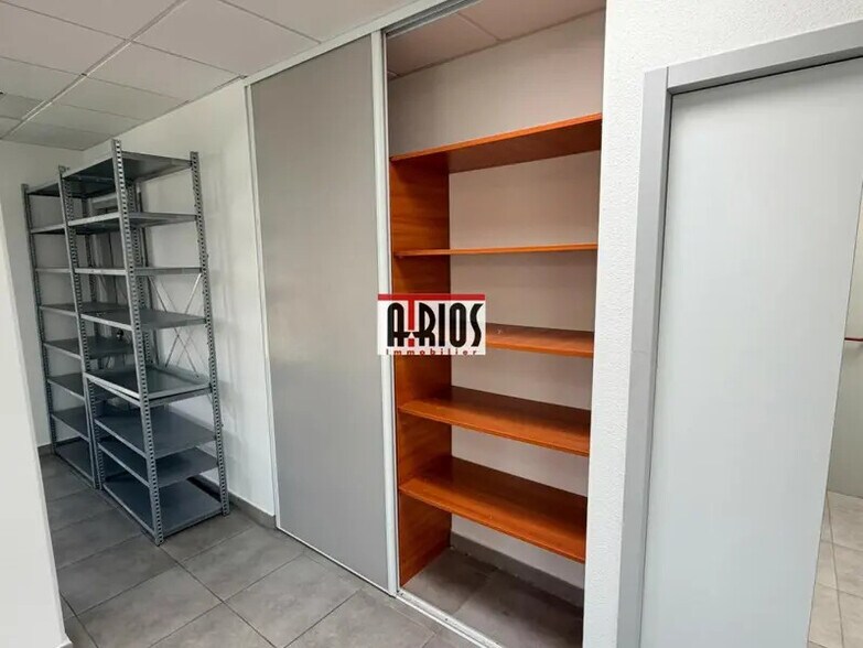 Bureau dans La Valette-du-Var à louer - Photo de l’immeuble – Image 3 sur 6