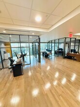 1510 SE 17th St, Fort Lauderdale, FL à louer Photo intérieure– Image 1 sur 8