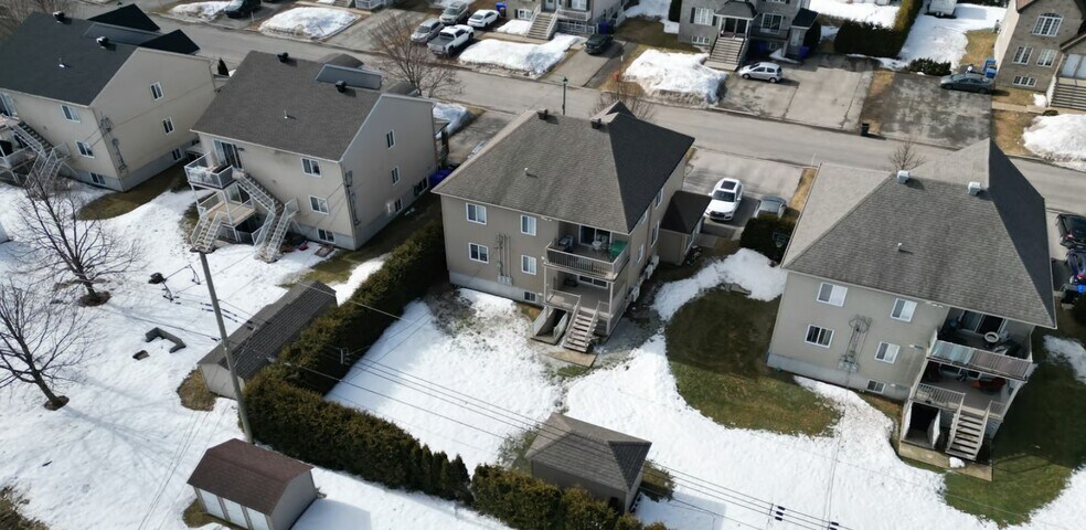 12095-12099 Rue Lévis, Mirabel, QC à vendre - Photo de l’immeuble – Image 3 sur 3