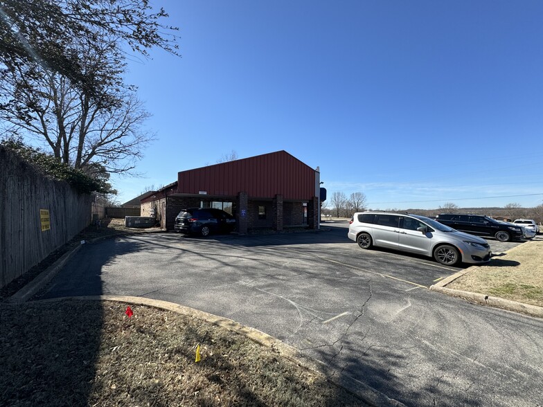 13101 S Elwood Rd, Glenpool, OK à louer - Photo de l’immeuble – Image 3 sur 3
