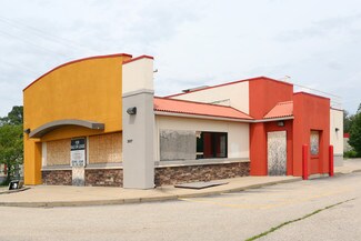 Plus de détails pour 3007 N Main St, Rockford, IL - Local commercial à vendre