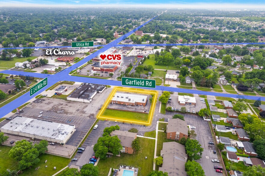 33054-33066 Garfield Rd, Fraser, MI à louer - Photo de l’immeuble – Image 2 sur 2