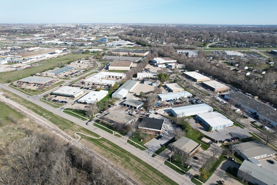 Swanson Business Park portefeuille de 5 biens à vendre sur LoopNet.fr - Photo de l’immeuble – Image 2 sur 15