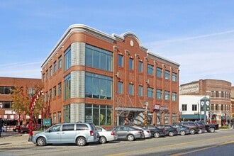 53-57 N Main St, Mount Clemens, MI à louer Photo de l’immeuble– Image 1 sur 6