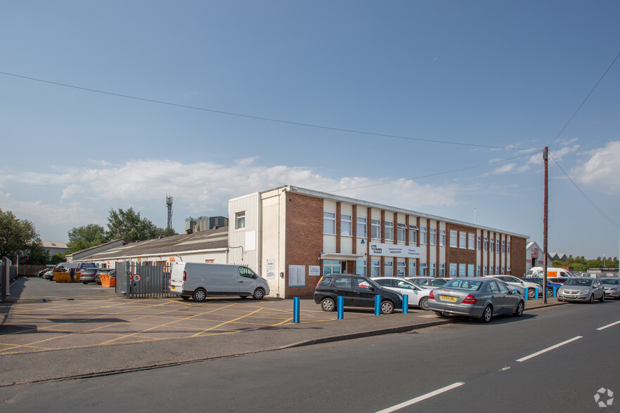 Planetary Rd, Willenhall à louer - Photo principale – Image 1 sur 29