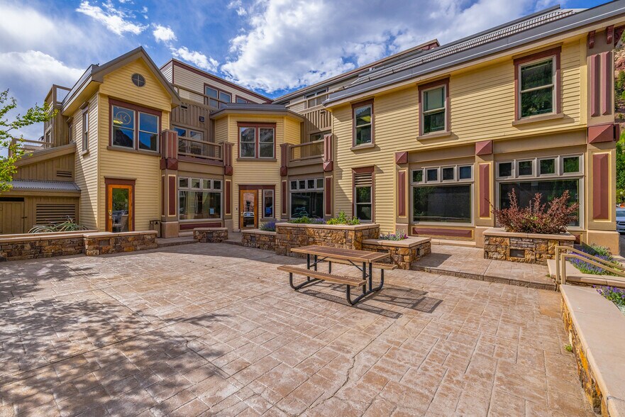 238 E Colorado Ave, Telluride, CO à vendre - Photo de l’immeuble – Image 2 sur 27