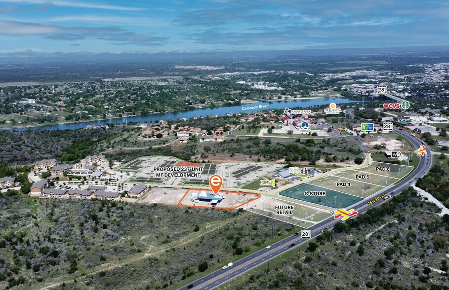 400 Panther Hollow Dr, Marble Falls, TX à louer - Photo de l’immeuble – Image 2 sur 4