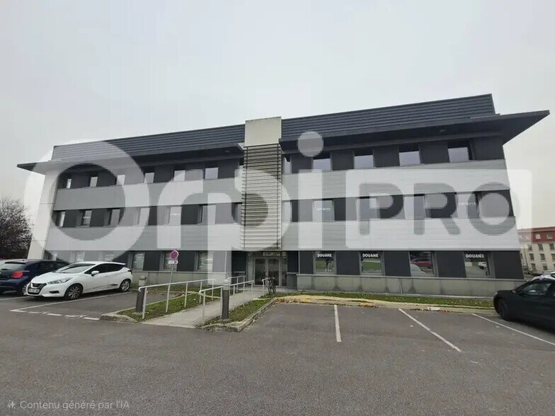 Bureau dans Reims à louer - Photo de l’immeuble – Image 1 sur 12