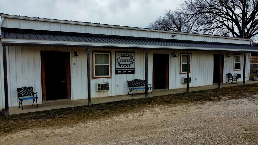 19265 US Highway 54, Wheatland, MO à vendre - Photo de l’immeuble – Image 3 sur 14