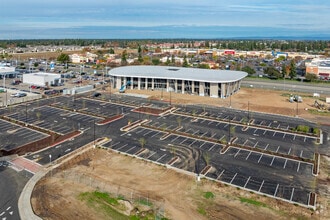 700 W Herndon Ave, Clovis, CA - VUE AÉRIENNE  vue de carte - Image1