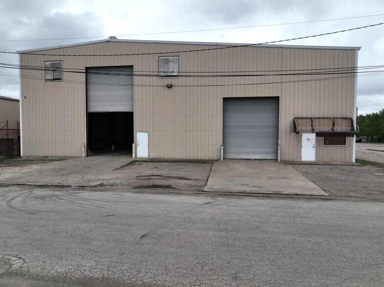 1204 Witter St, Pasadena, TX à louer - Photo de l’immeuble – Image 3 sur 9