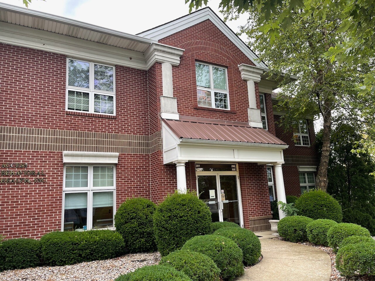 3801 Springhurst Blvd, Louisville, KY à louer Photo de l’immeuble– Image 1 sur 4
