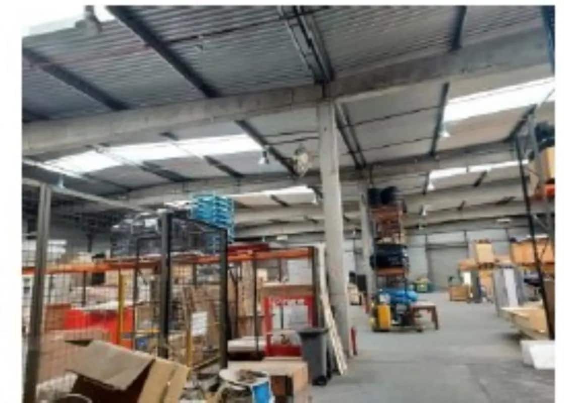 Industriel/Logistique dans SAINT-OUEN-L'AUMONE à vendre Photo de l’immeuble– Image 1 sur 8