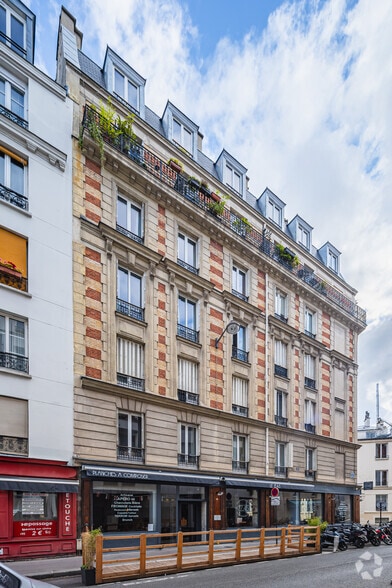 Local commercial dans Paris à louer - Photo de l’immeuble – Image 3 sur 5
