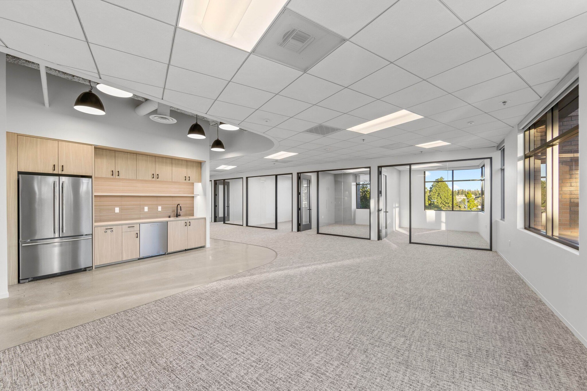 12544 High Bluff Dr, San Diego, CA à louer Photo intérieure– Image 1 sur 7