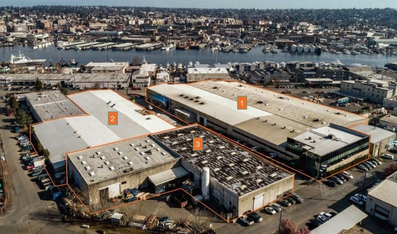 Commodore Interbay Industry Center portefeuille de 3 biens à vendre sur LoopNet.fr - Photo principale – Image 2 sur 4