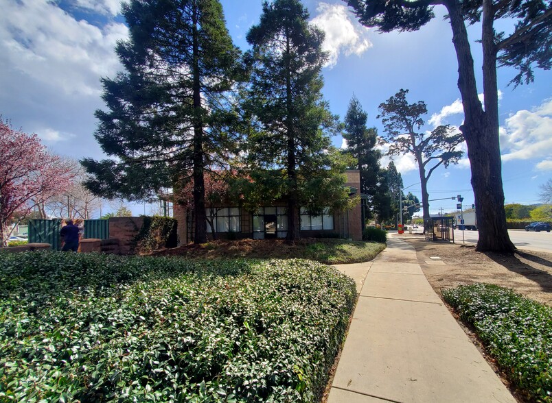 3991 S Higuera St, San Luis Obispo, CA à louer - Photo de l’immeuble – Image 3 sur 6