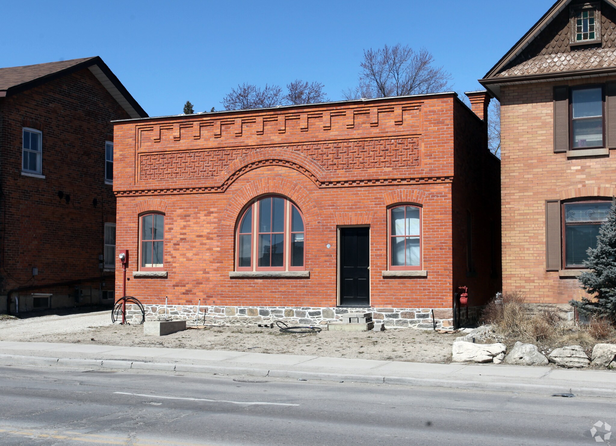 61 Holland Crt, Bradford West Gwillimbury, ON à vendre Photo principale– Image 1 sur 3