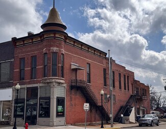 Plus de détails pour 1830 4th St, Peru, IL - Local commercial à louer