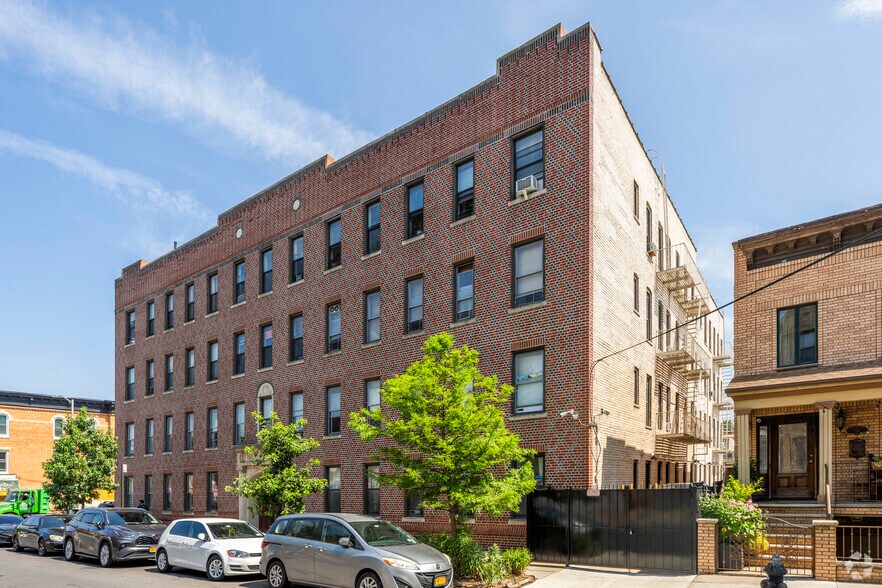 601 40th St, Brooklyn, NY à vendre - Photo de l’immeuble – Image 2 sur 6