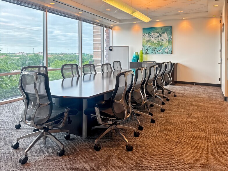 2245 Texas Dr, Sugar Land, TX à louer - Photo intérieure – Image 3 sur 18