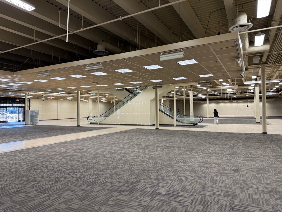 3870 Tyler St, Riverside, CA à louer Photo intérieure– Image 1 sur 1