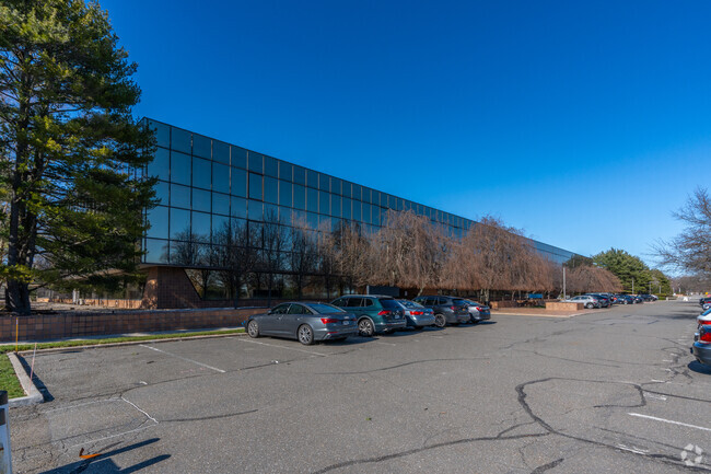 Plus de détails pour 200 Jericho Quadrangle, Jericho, NY - Bureau à louer