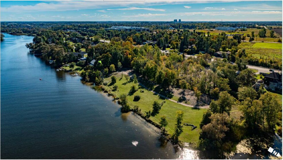 2911 Prince Of Wales Dr, Ottawa, ON à vendre - Photo de l’immeuble – Image 2 sur 2