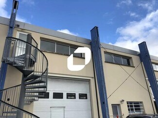 Plus de détails pour 68 Rue De La Croix De L'Orme, Morainvilliers - Local d’activités à vendre