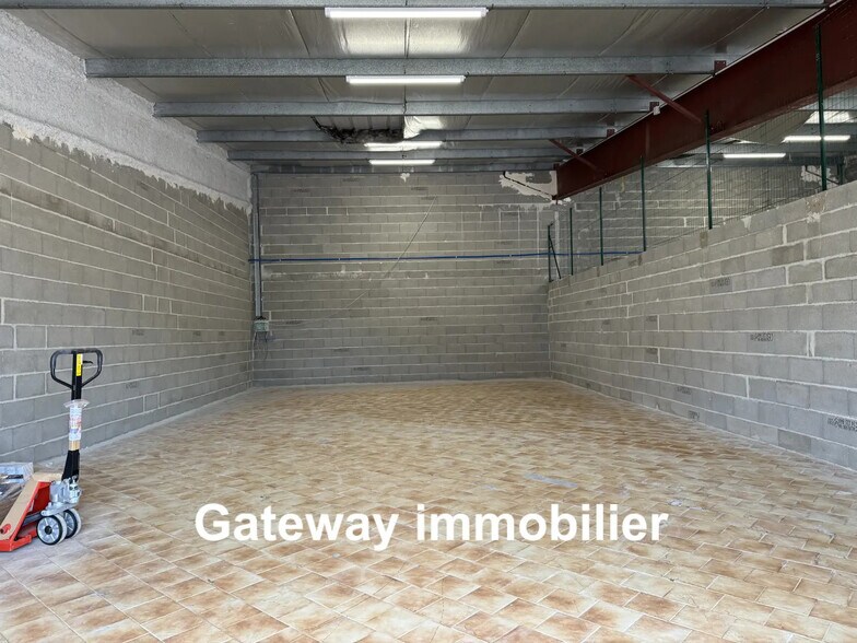 Industriel/Logistique dans Avermes à louer - Photo de l’immeuble – Image 2 sur 5