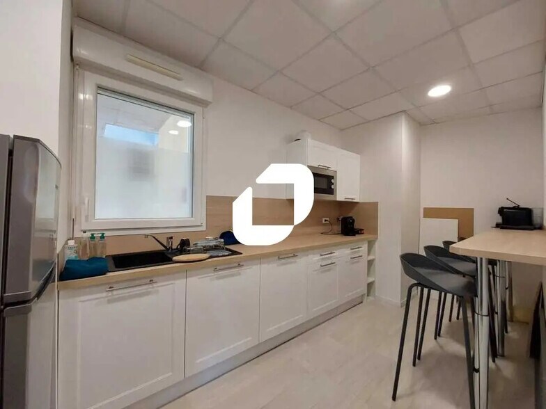 Bureau dans Jacou à louer - Photo de l’immeuble – Image 3 sur 32