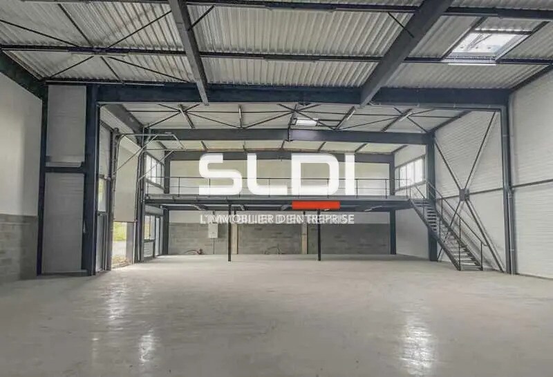 Local d'activités dans Frans à vendre - Photo intérieure – Image 2 sur 8