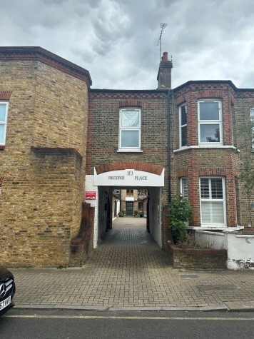 Bective Pl, Londres à vendre - Photo de l’immeuble – Image 2 sur 7