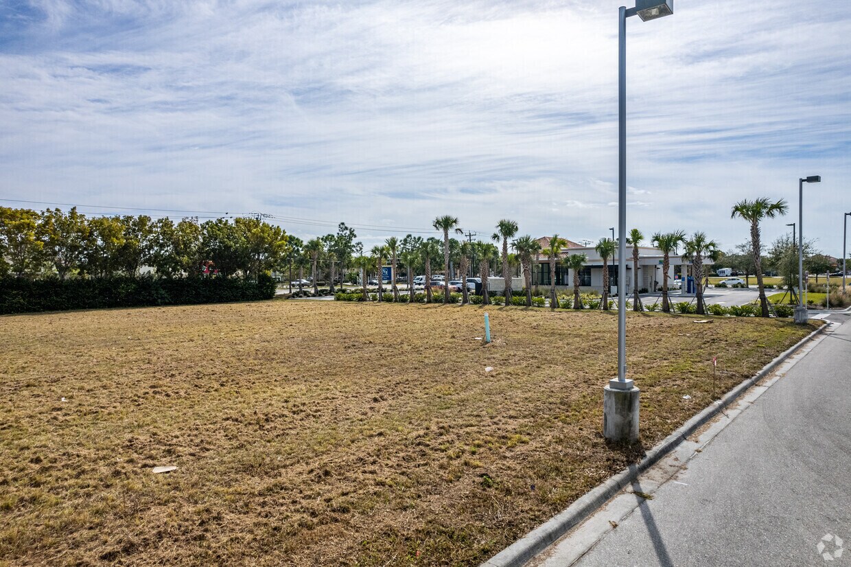 15880 San Carlos Blvd, Fort Myers, FL à vendre Photo principale– Image 1 sur 4