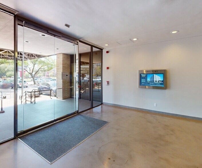 6065 Hillcroft Ave, Houston, TX à louer - Hall d’entrée – Image 3 sur 5