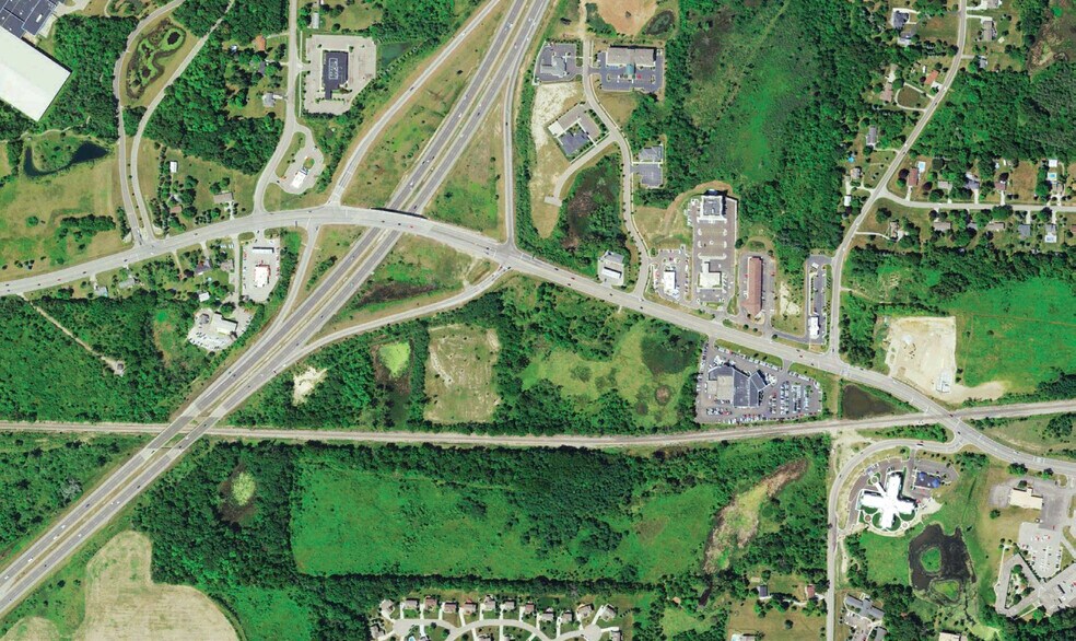 Holly Rd, Grand Blanc, MI à vendre - Photo de l’immeuble – Image 1 sur 3