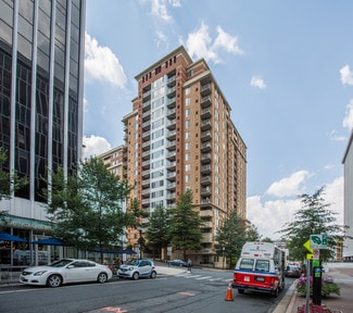 Plus de détails pour 1800 N Oak St, Arlington, VA - Local commercial à louer