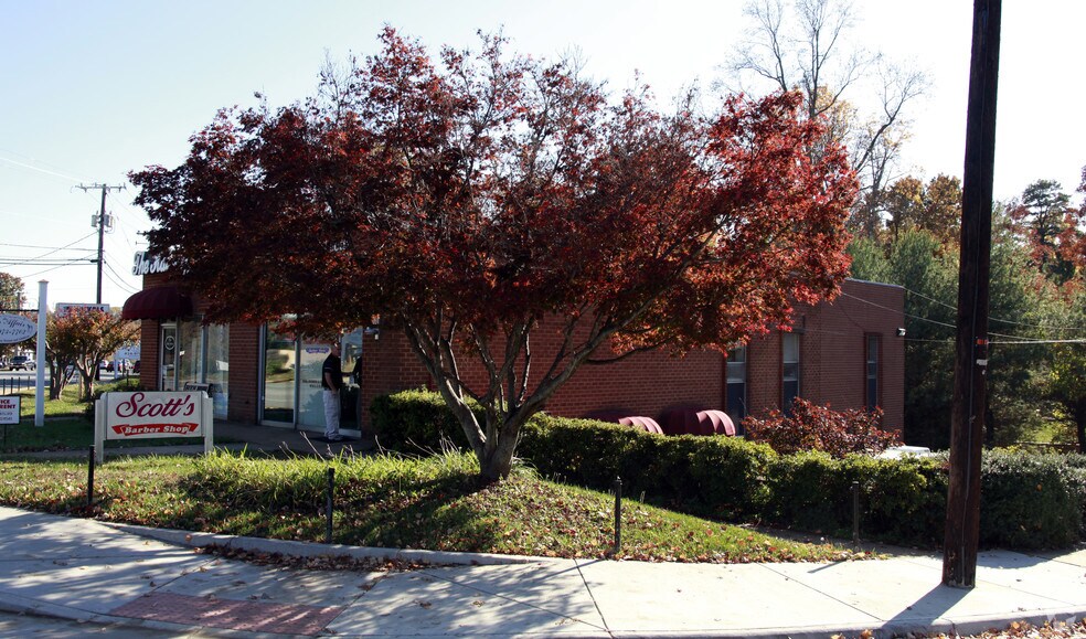 2115 Hydraulic Rd, Charlottesville, VA à louer - Photo principale – Image 3 sur 5