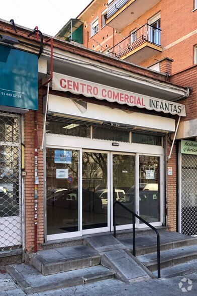 Calle Cisneros, 22, Alcorcón, Madrid à louer - Photo de l’immeuble – Image 2 sur 3